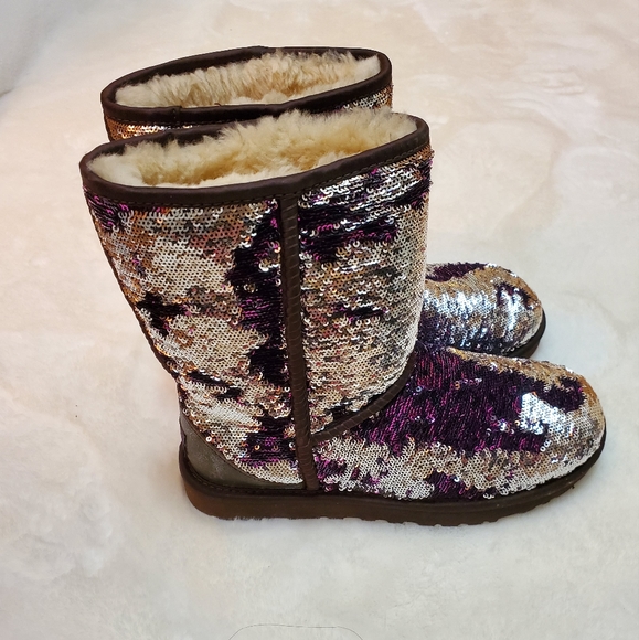 Ugg Classic Short 2-Tone Reversible Sequin Purple Silver Boot Size 7 - Picture 7 of 13